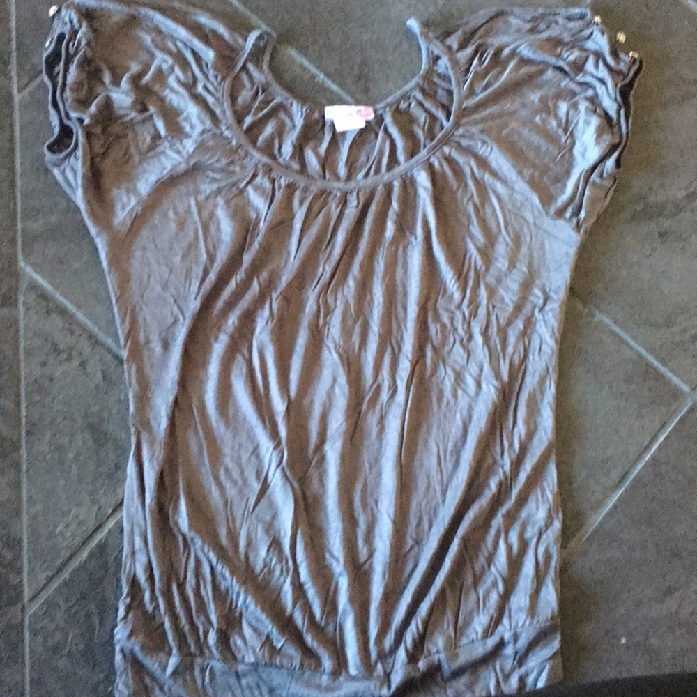 Brand NEW Top